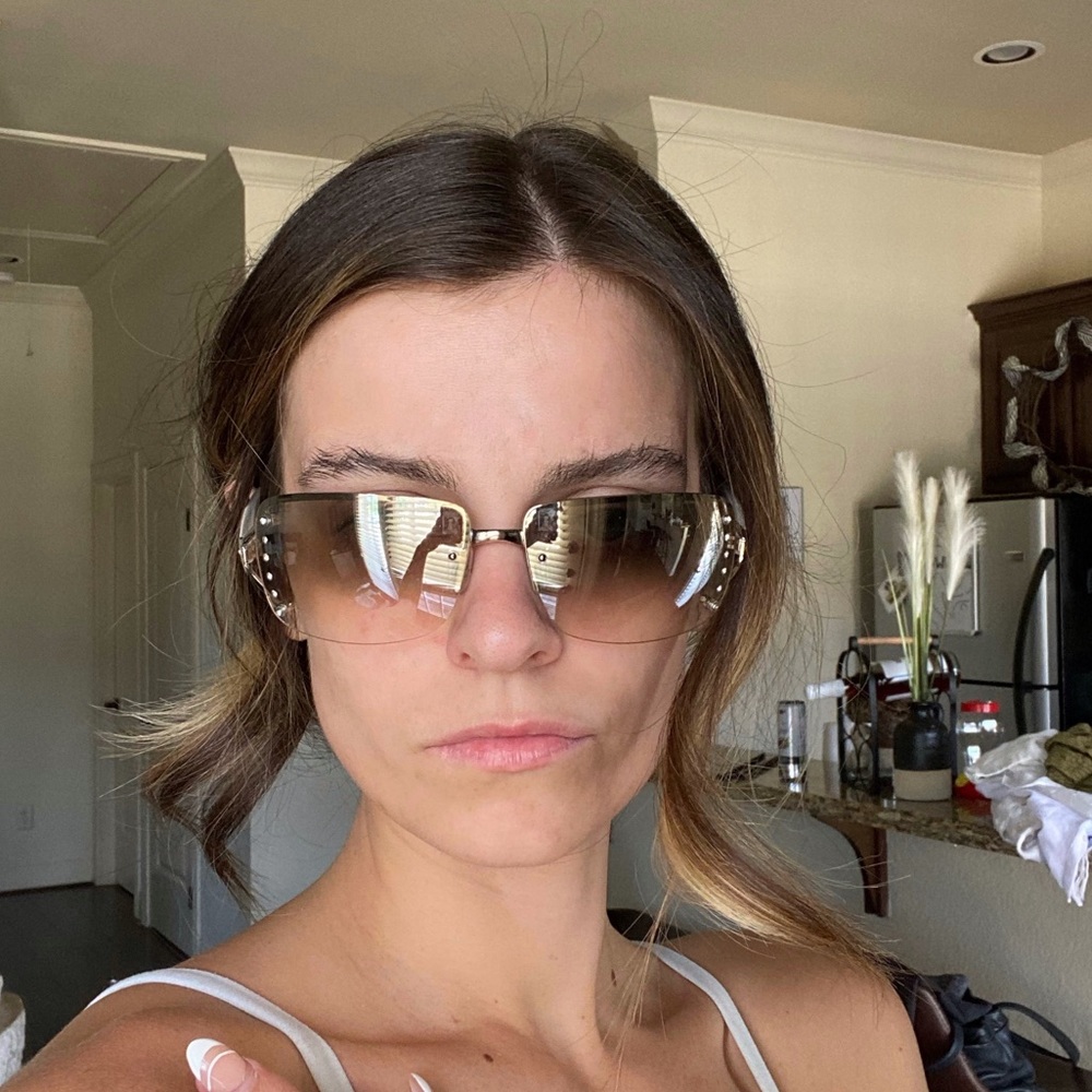 Silver tone & white sunglasses